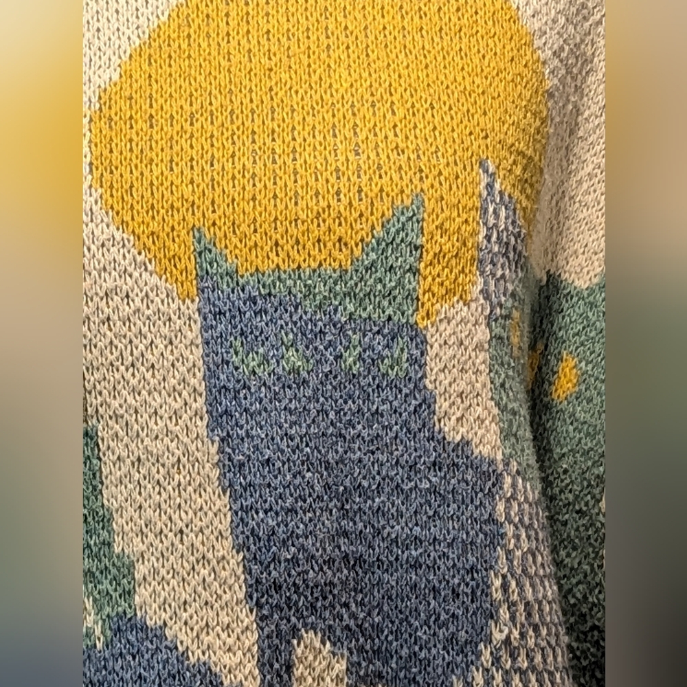 Vintage Cream Sweater with Blue, Green and Yellow Cat Motif - Picture 8 of 8